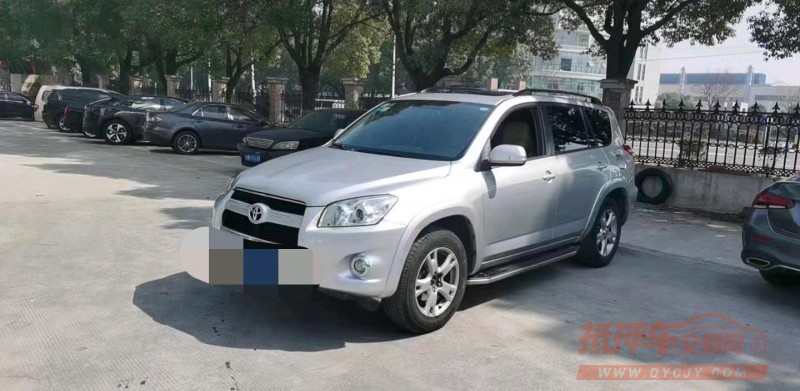 常州12年丰田RAV42