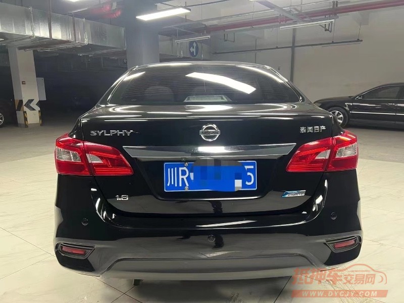 成都17年日产轩逸2