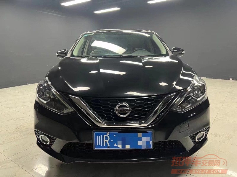 成都17年日产轩逸1