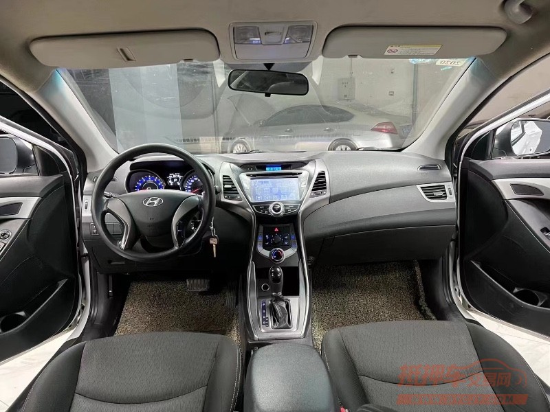 成都14年现代朗动6