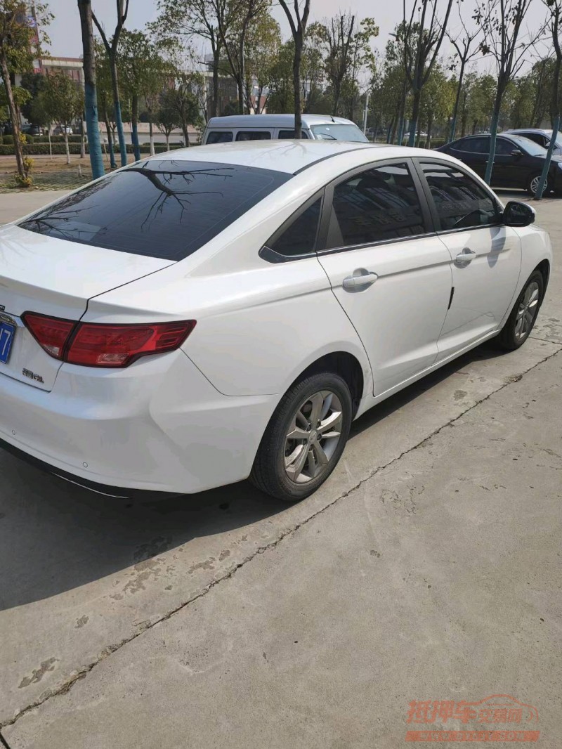 宜昌21年吉利帝豪GL3