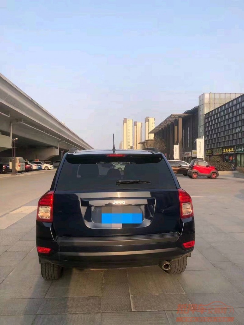 枣庄12年Jeep指南者1