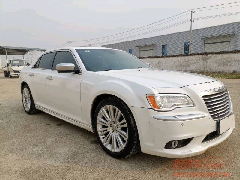 徐州15年克莱斯勒300C3
