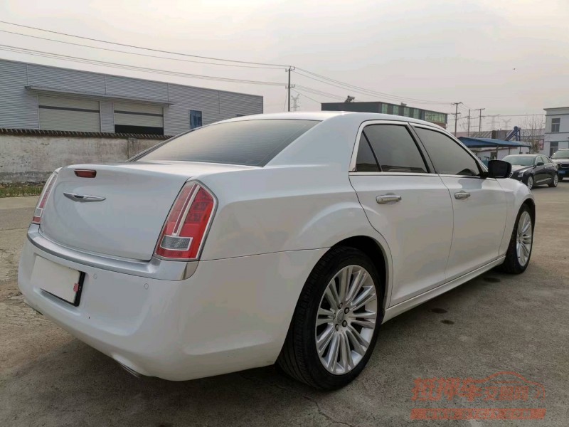 徐州15年克莱斯勒300C8