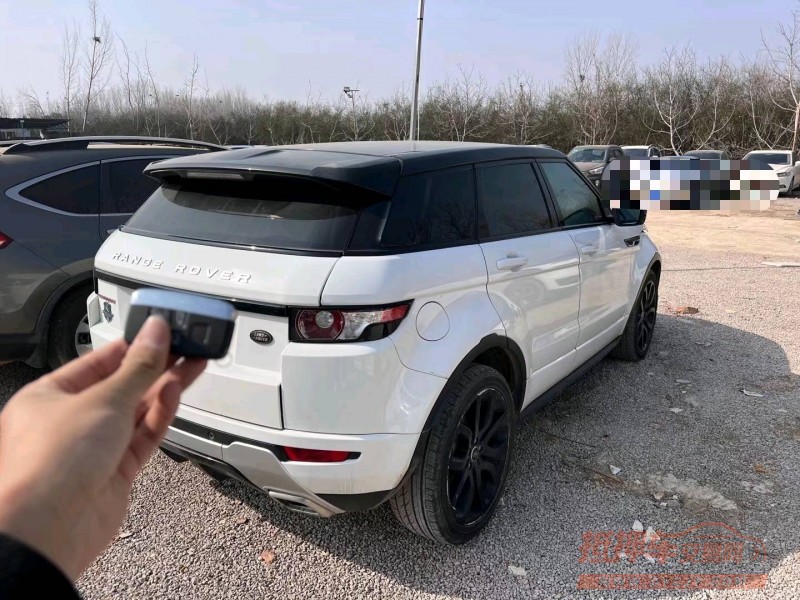 枣庄13年路虎极光4