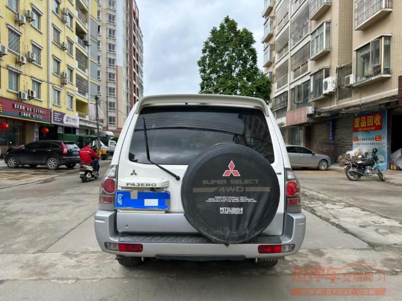 北京10年三菱帕杰罗6