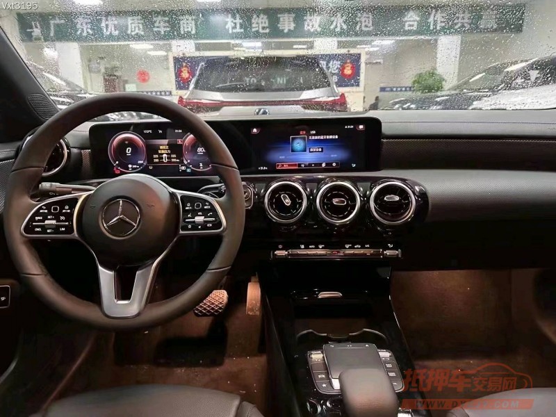 珠海23年奔驰A4