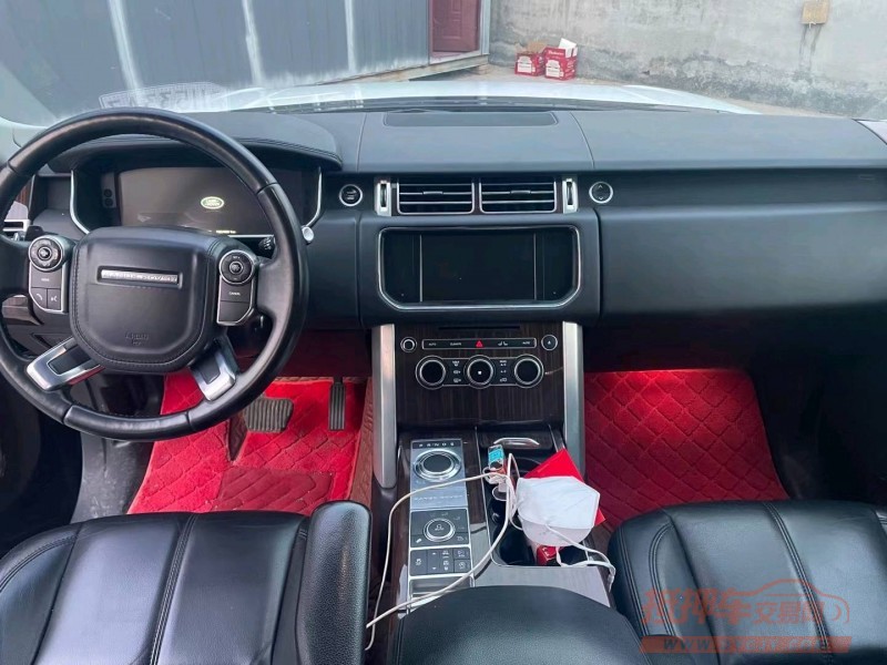 济宁16年路虎揽胜行政4