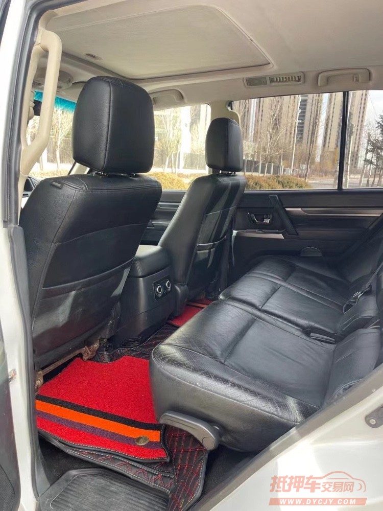 沈阳14年三菱帕杰罗9