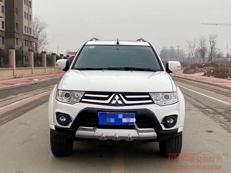 北京14年三菱帕杰罗1