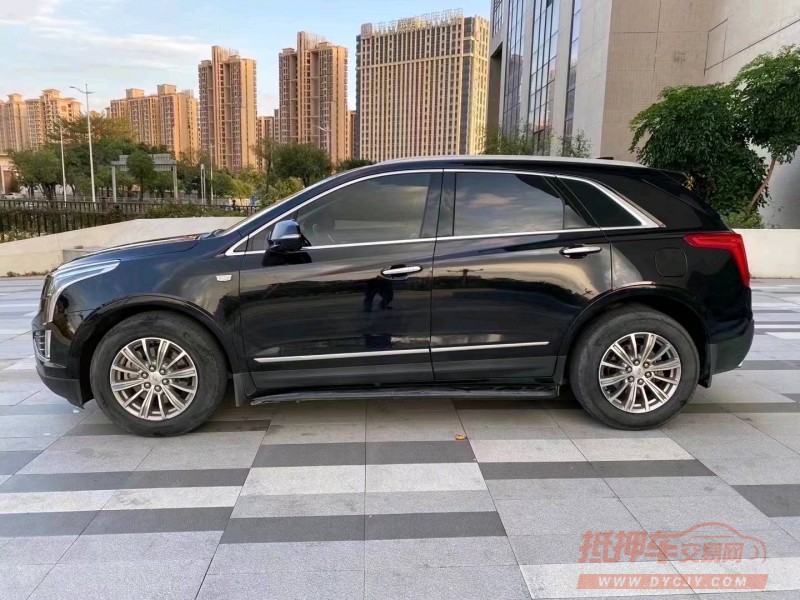 珠海17年凯迪拉克XT53