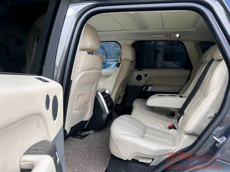 广州16年路虎揽胜运动8