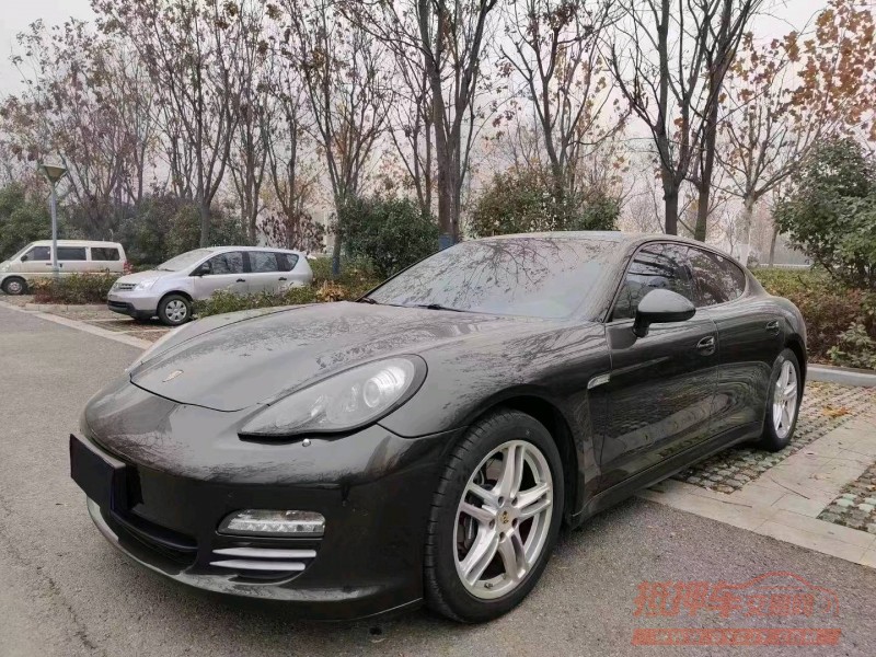 淮南12年保时捷帕拉梅拉3