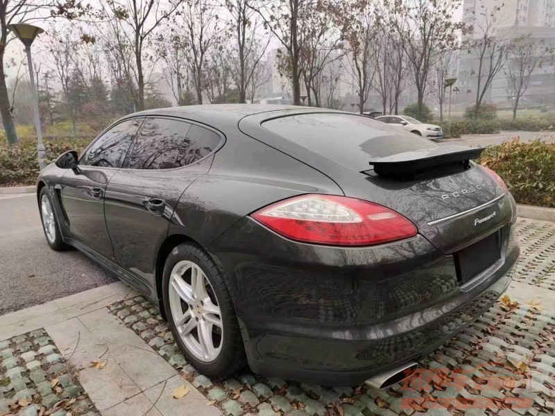 淮南12年保时捷帕拉梅拉9