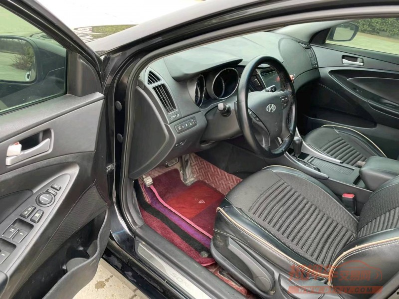 北京12年现代索纳塔八5