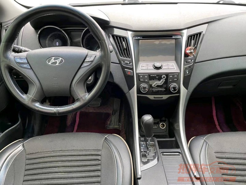 北京12年现代索纳塔八7