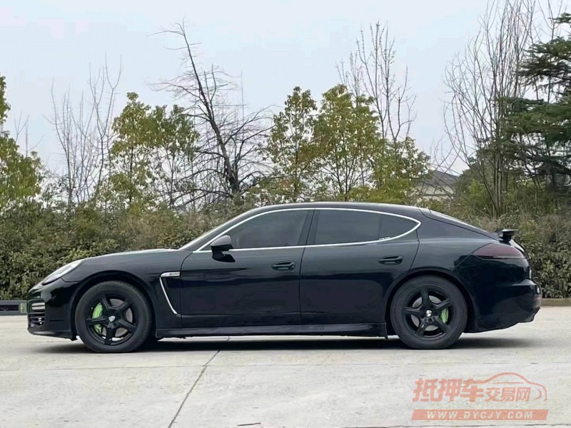 北京12年保时捷帕拉梅拉3