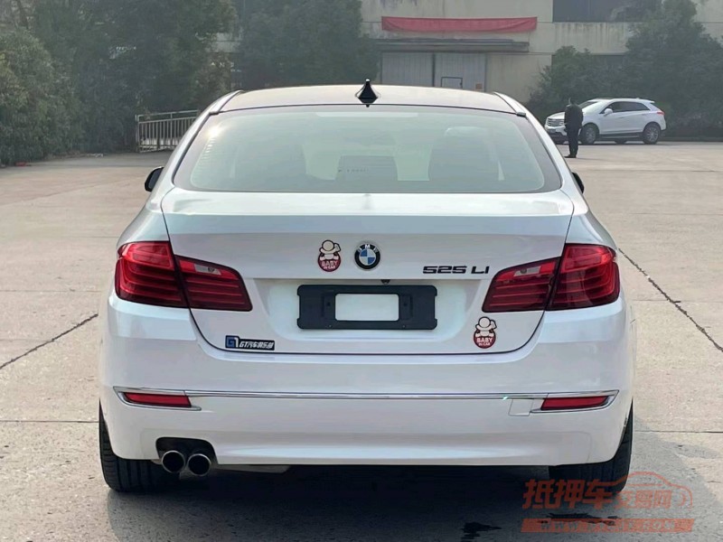 北京17年宝马5系9