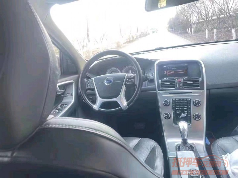 枣庄13年沃尔沃XC602