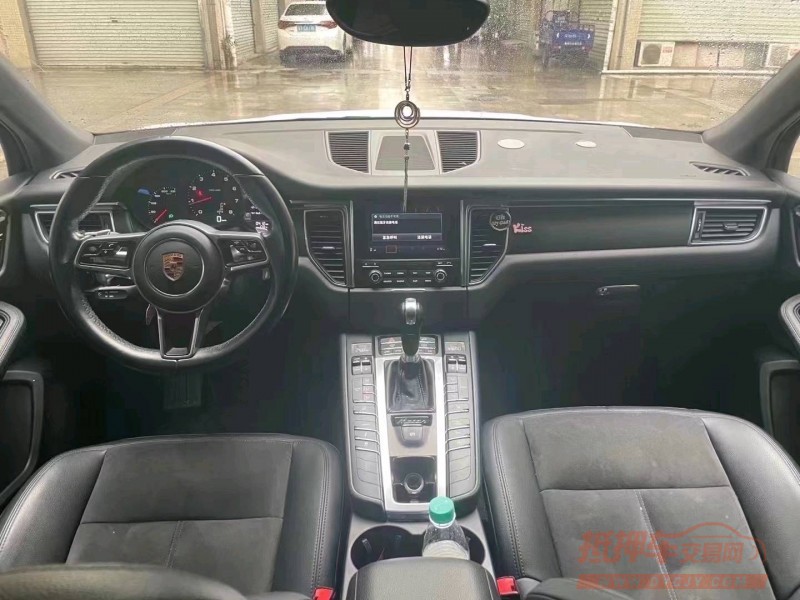 珠海18年保时捷Macan4