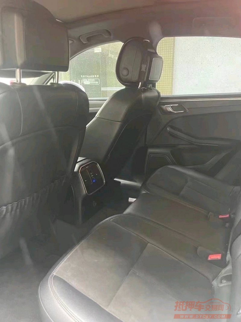 珠海18年保时捷Macan7