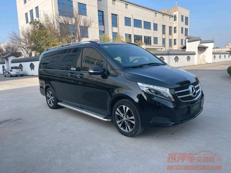 苏州17年奔驰V3