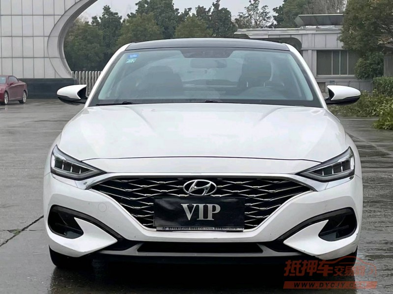 北京19年现代菲斯塔1