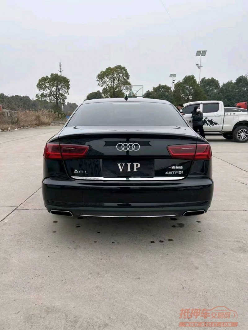 北京17年奥迪A6L8