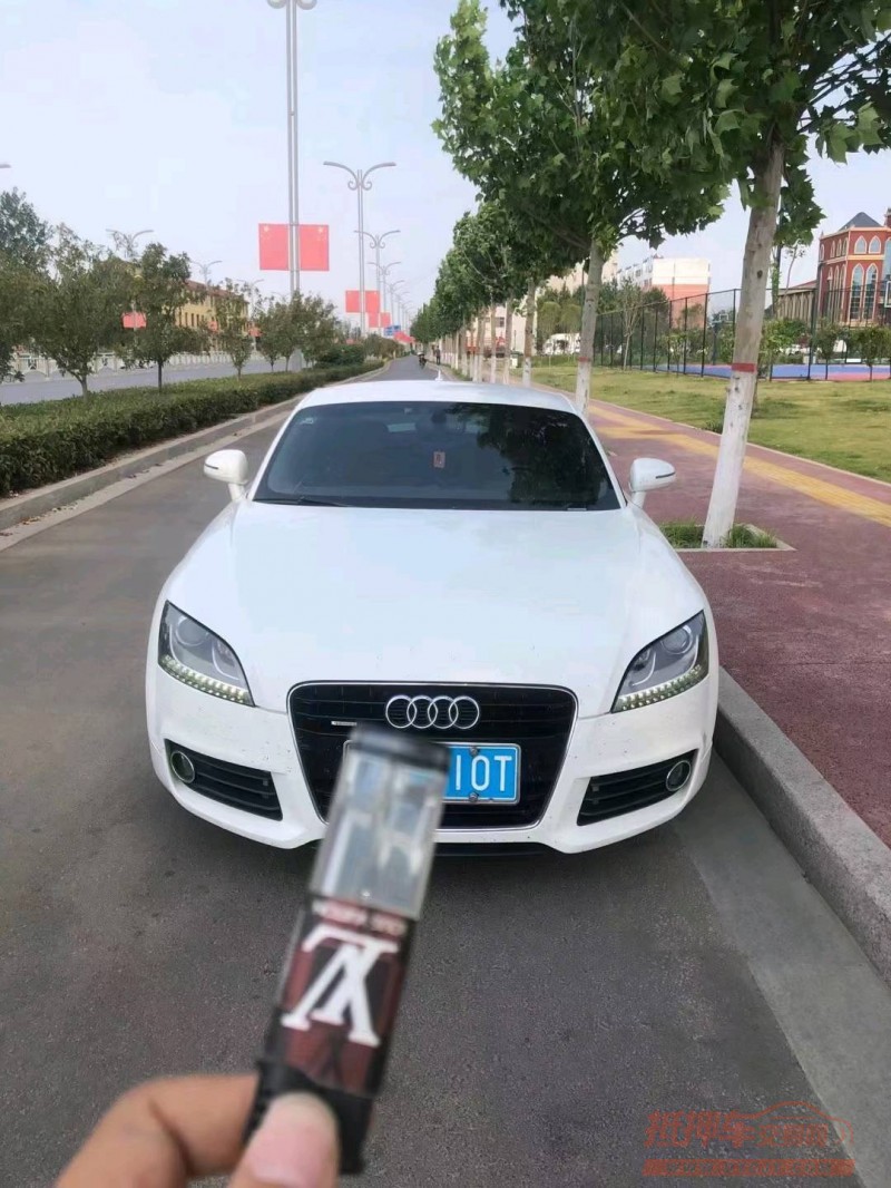 济宁11年奥迪TT1