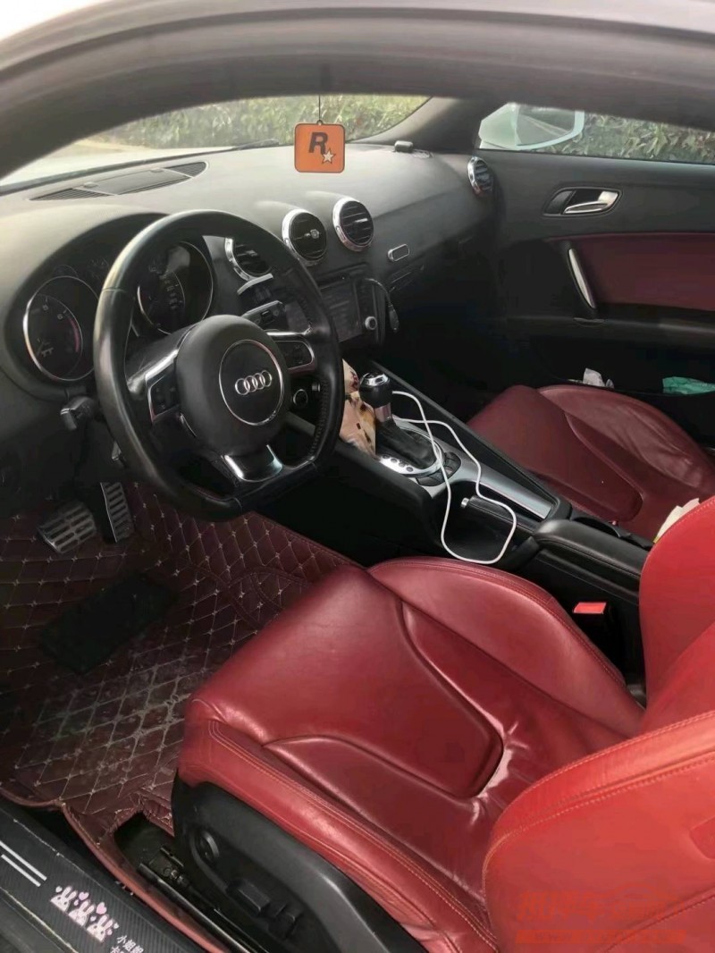 济宁11年奥迪TT5