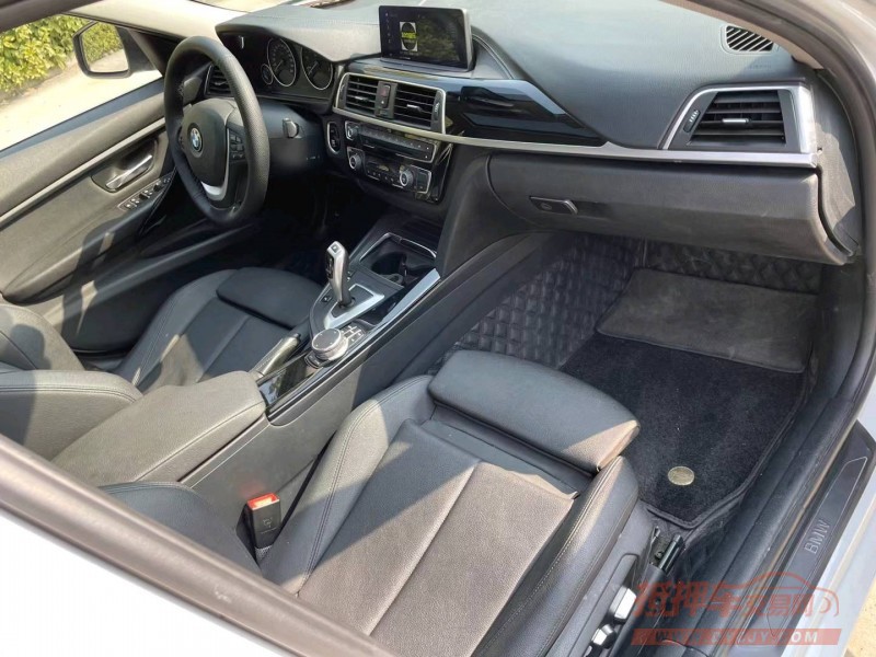 北京19年宝马3系7