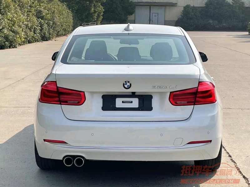 北京19年宝马3系9