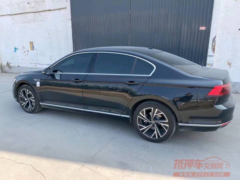 枣庄22年大众迈腾4