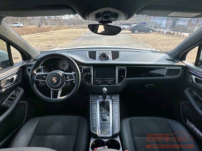 枣庄14年保时捷Macan1