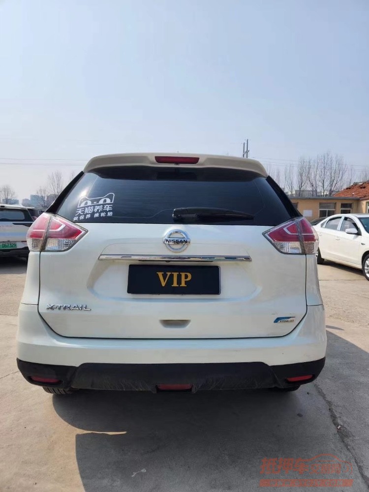 北京17年日产奇骏2