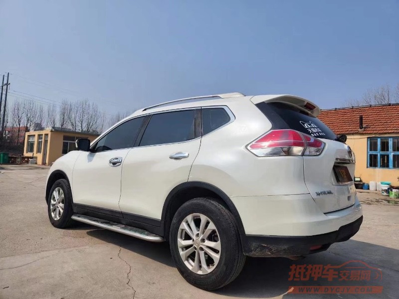 北京17年日产奇骏3