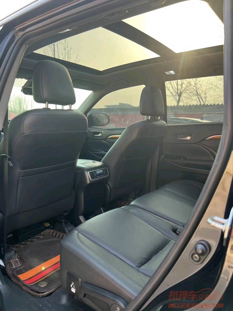 淮南21年丰田汉兰达5