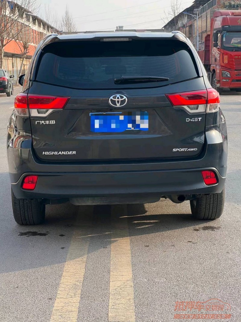 淮南21年丰田汉兰达7