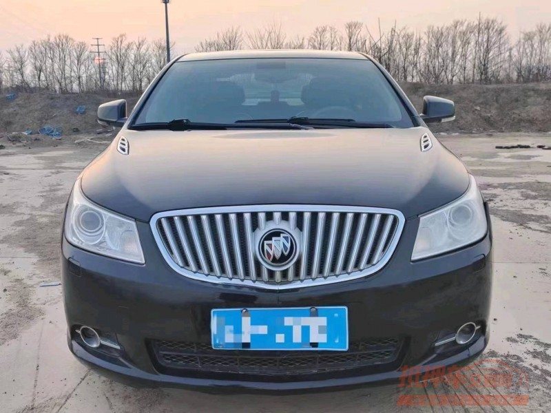 潍坊11年别克君越9