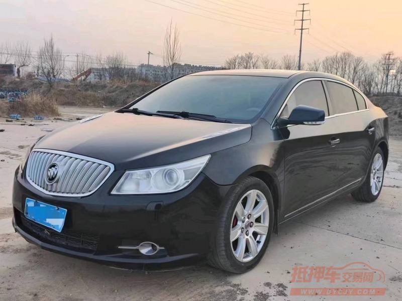 潍坊11年别克君越8