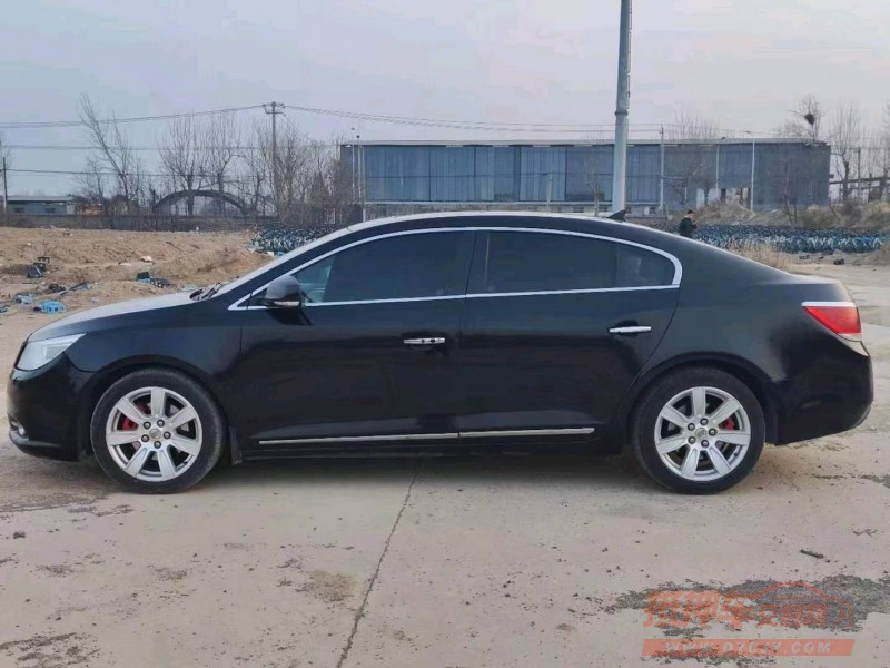 潍坊11年别克君越5