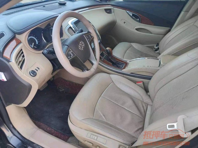 潍坊11年别克君越3