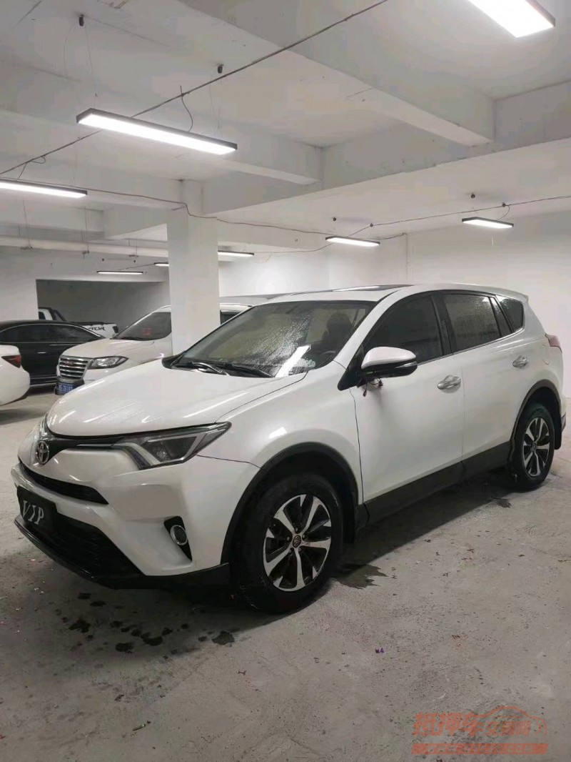 安順17年豐田RAV4榮放3