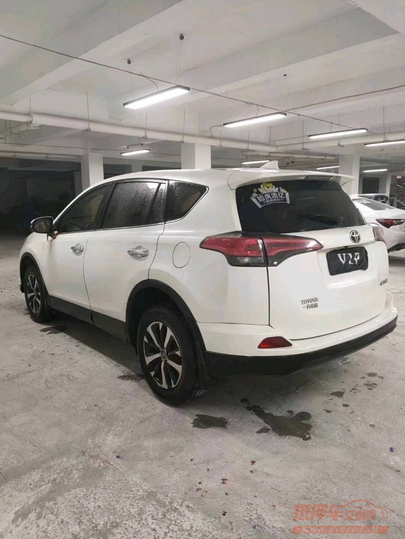 安順17年豐田RAV4榮放4