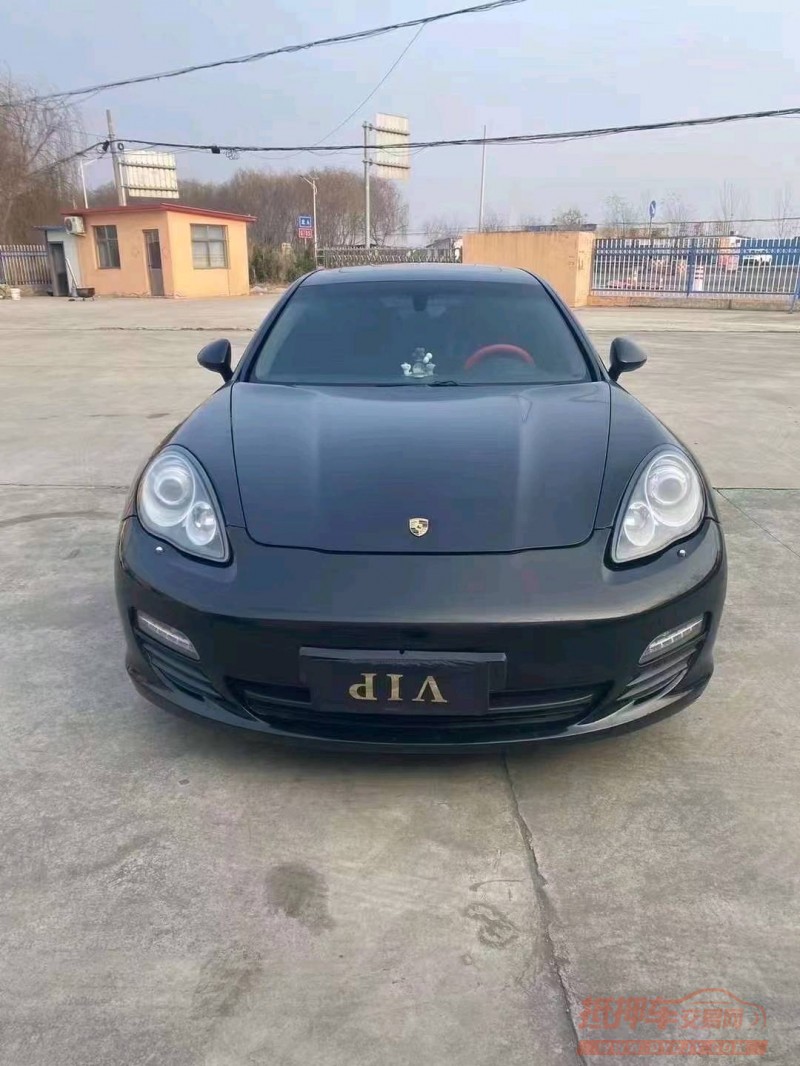 济南11年保时捷帕拉梅拉1