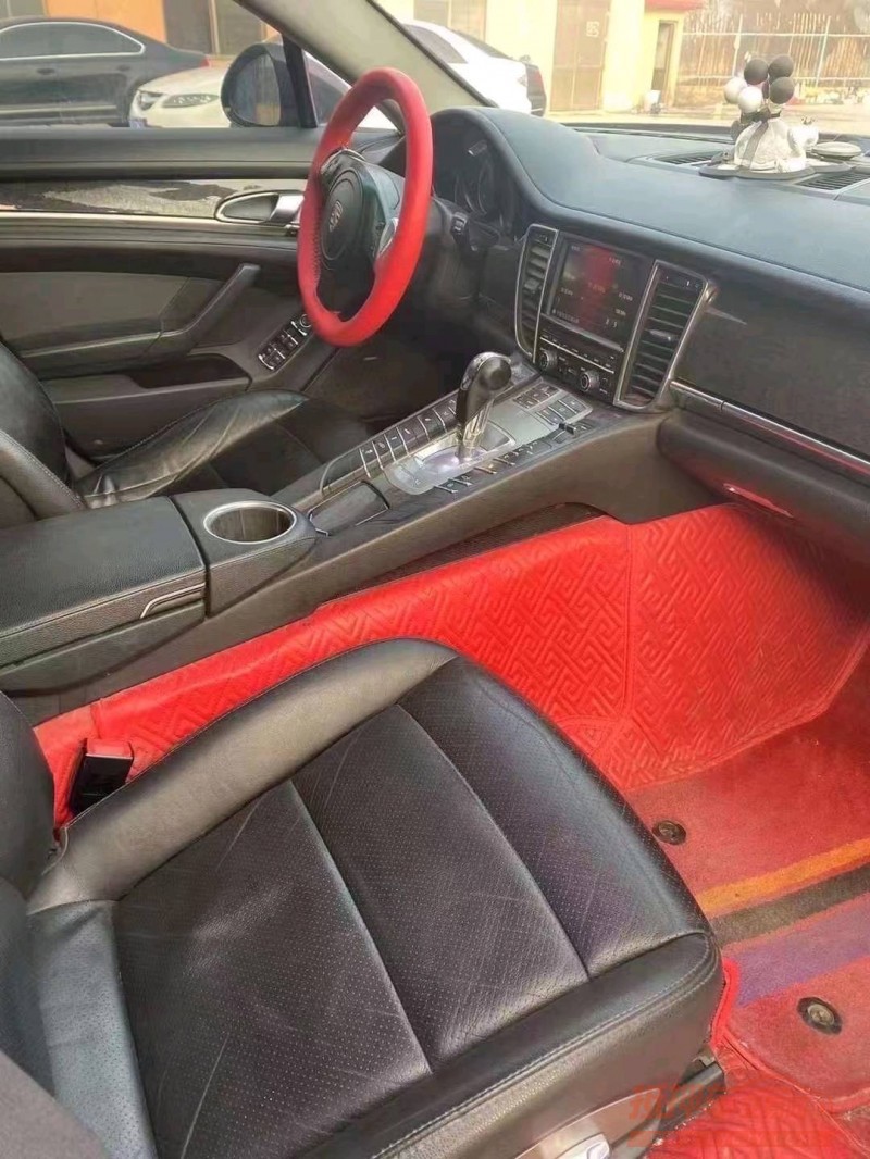 济南11年保时捷帕拉梅拉4