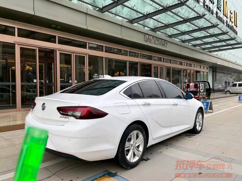 北京18年别克君威7