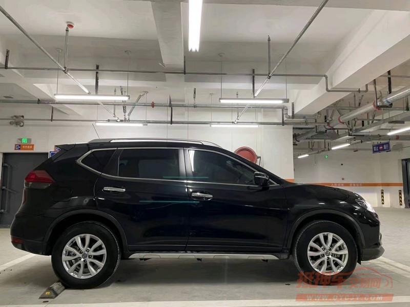 成都21年日产奇骏3