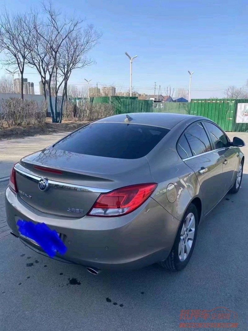 东营13年别克君威8