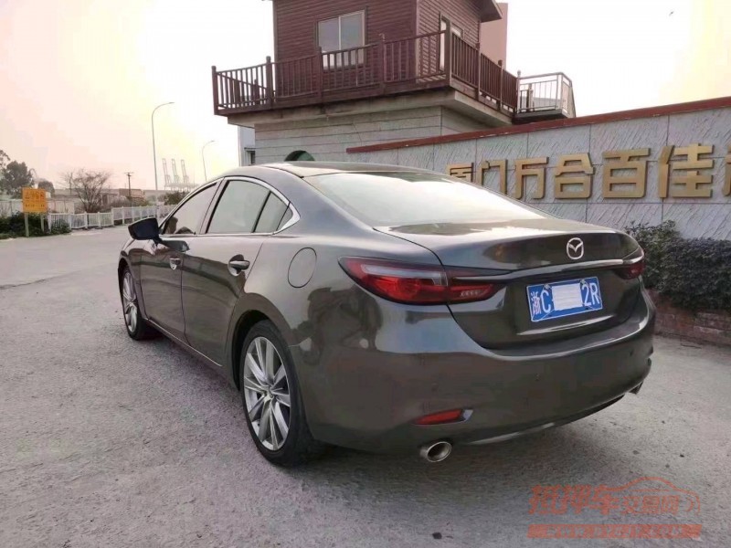 泉州19年馬自達阿特茲2